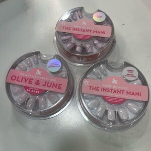 The Instant Mani Press-On Nails - pink, white, and swirl set